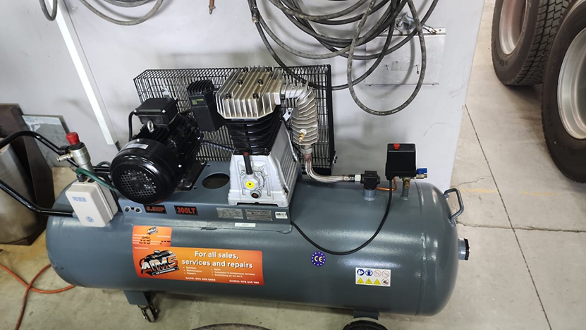 a photo of a compressor in good working condition