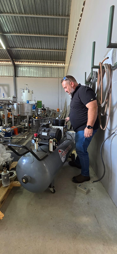 Jaco inspecting a compressor